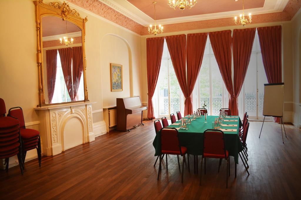 72Qt Hotel Лондон Екстериор снимка